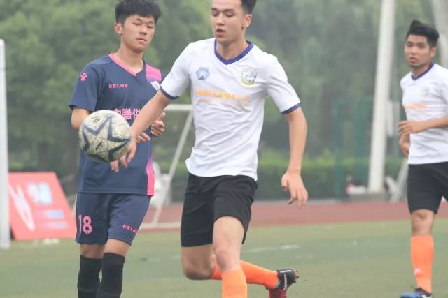 射击世界杯：苏连博凡破世界纪录勇夺男子25米手枪速射冠军